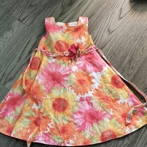 Marc & Maddie floral Girls A- line dress, super cute. Size 5.